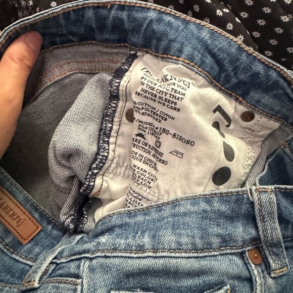 ☀️ BLANK NYC The Fulton Denim Jean Shorts Distressed Size 26 Casual Boho Cute - Picture 5 of 5